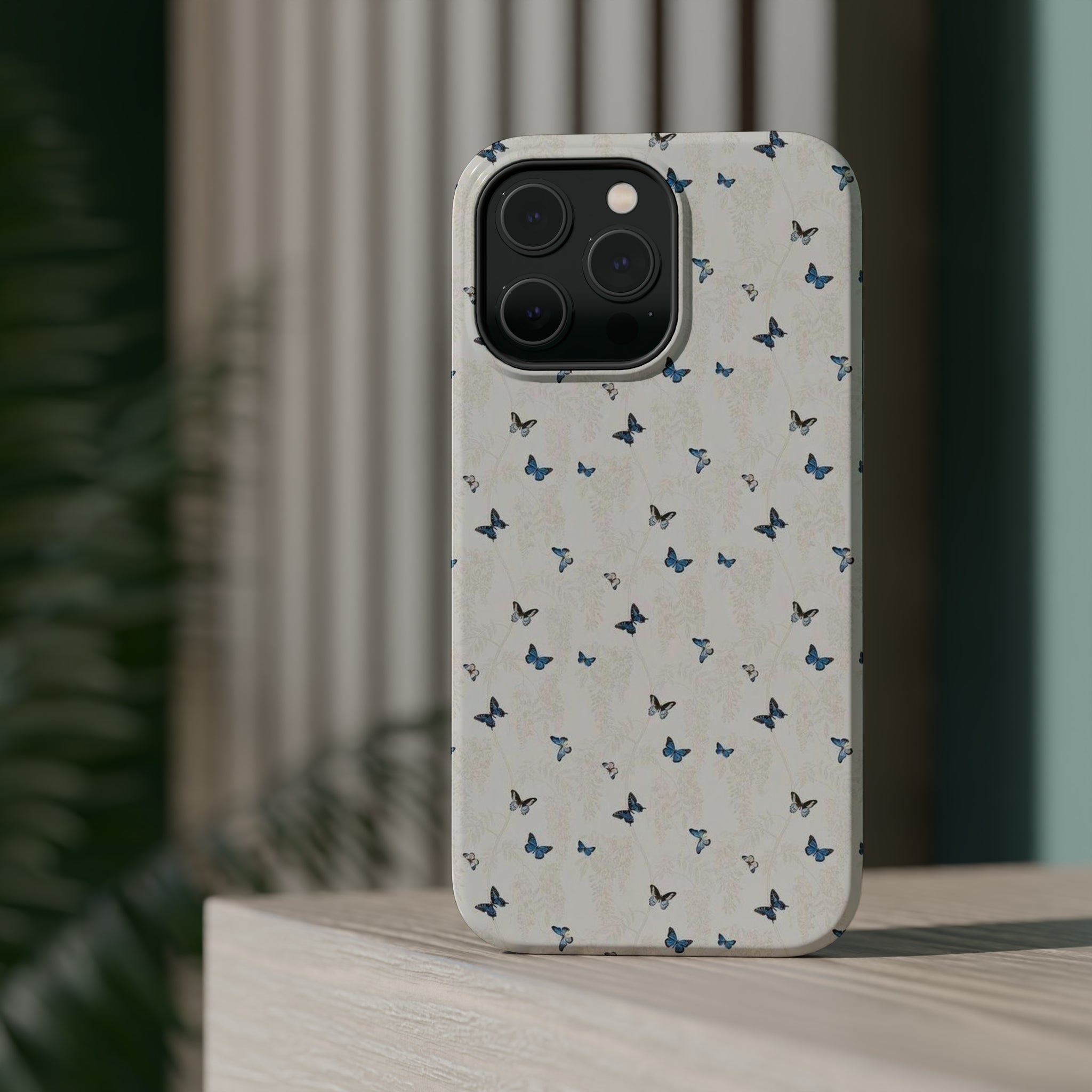 Small Blue Butterfly Design Z Case