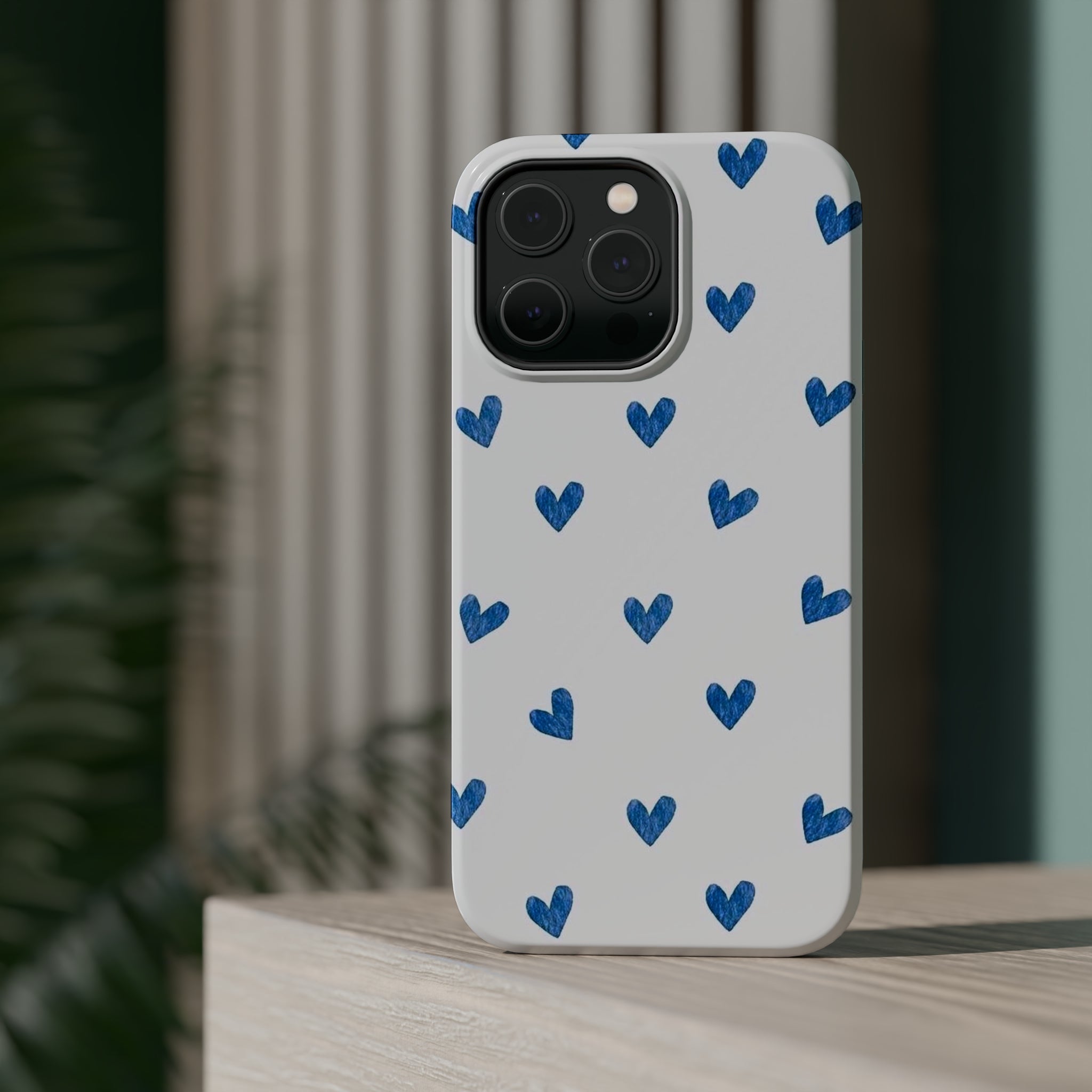 Small Blue Heart Design Z Case